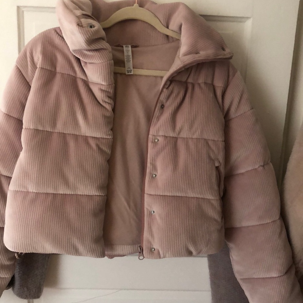Alo yoga ribbed velour gold rush puffer